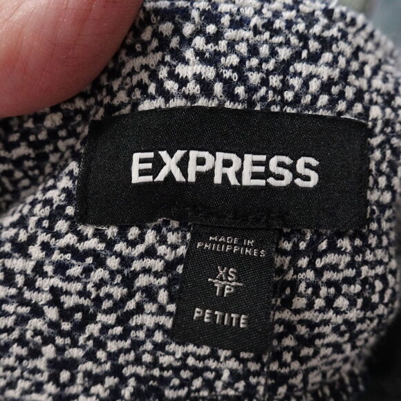 EXPRESS BLACK AND WHITE SKIRT WOMENS SIZE XS PETITE - Picture 6 of 7